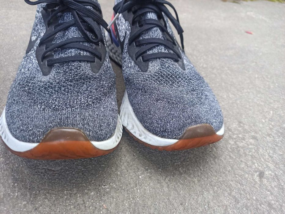 Nike epic react flyknit  rozmiar 43 45 29cm