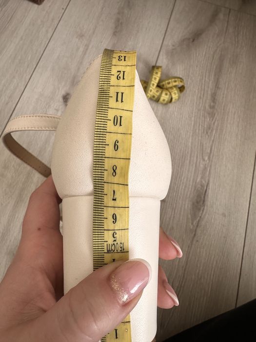 Buty wesele ślub skórzane obcas słupek bardzo wygodne białe komunia 39