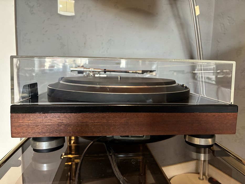 Hitachi HT-840 gramofon