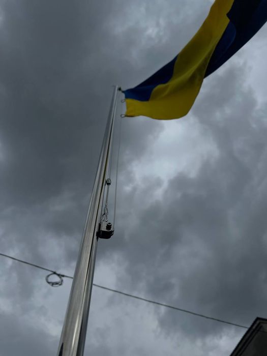Флагшток нержавійка від 3 до 4 метрів з роликами та без