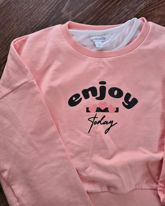 Новий костюм трійка ріст 152
На ріст 152 см152