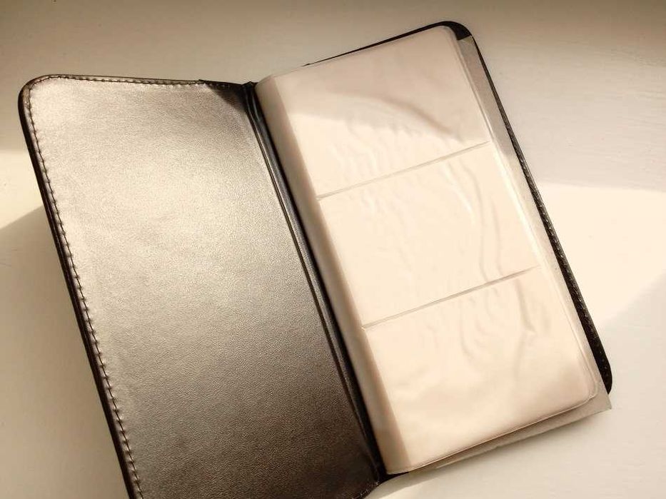 Візитниця, кредитниця. Візитка.