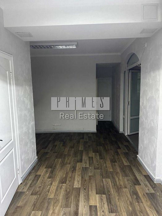 Продаж фасадне приміщення 109м2 Євгена Чикаленка 2-4/7 Центр укриття