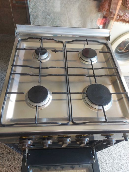 Fogão a gás com forno