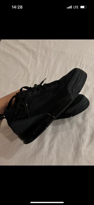 Air jordan 4 spizike black