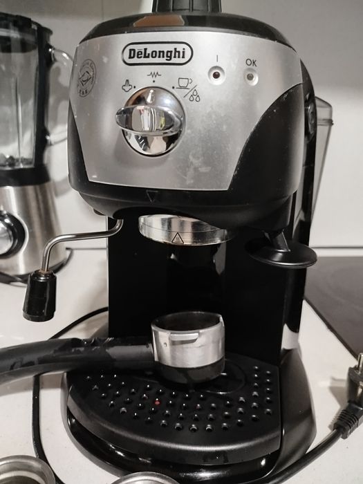 Máquina de Café Delonghi