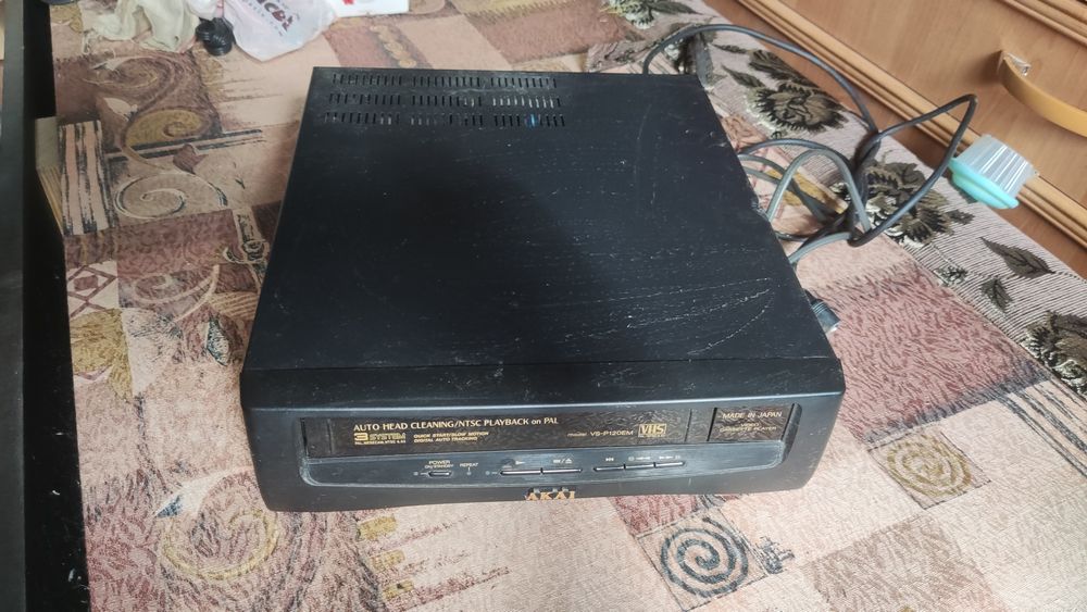 Видеомагнитофон+DVD