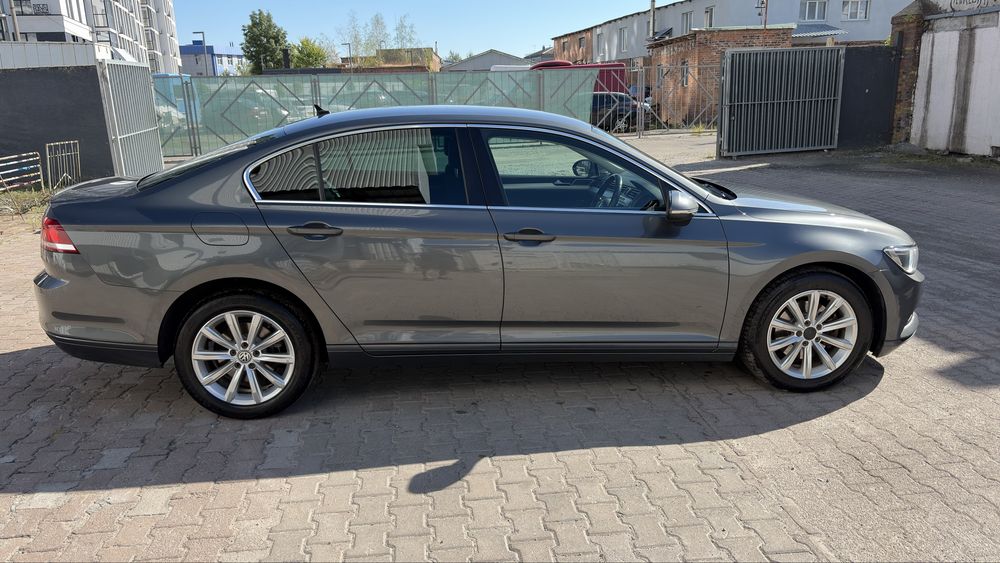 Житомир VW Passat B8 SE 2016 дизель автомат праве кермо в Житомирі