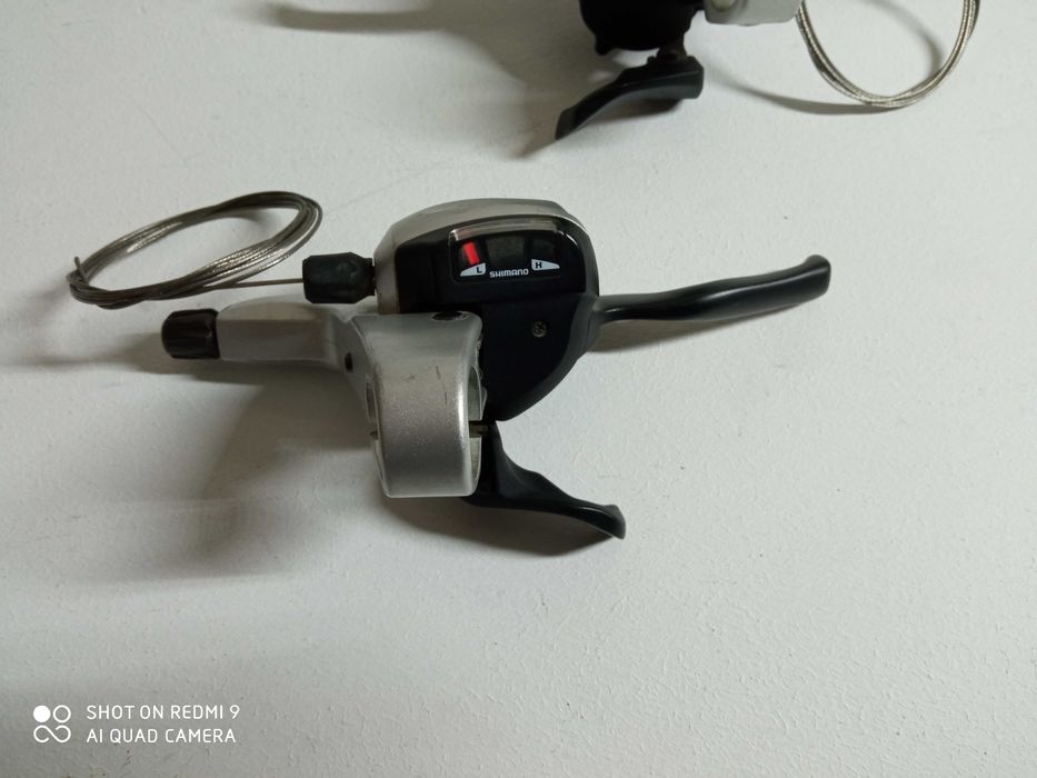 Klamkomanetki Deore XT m760 3x9 Dualcontrol