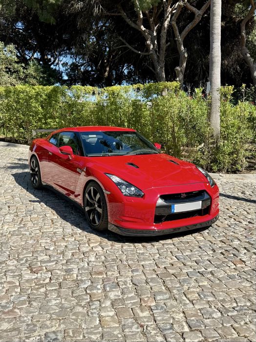 Nissan GTR R35 Black Edition