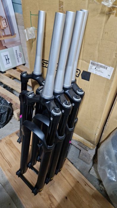 Pakiet Amortyzator Suntour Raidon RLR 100 mm 15x110