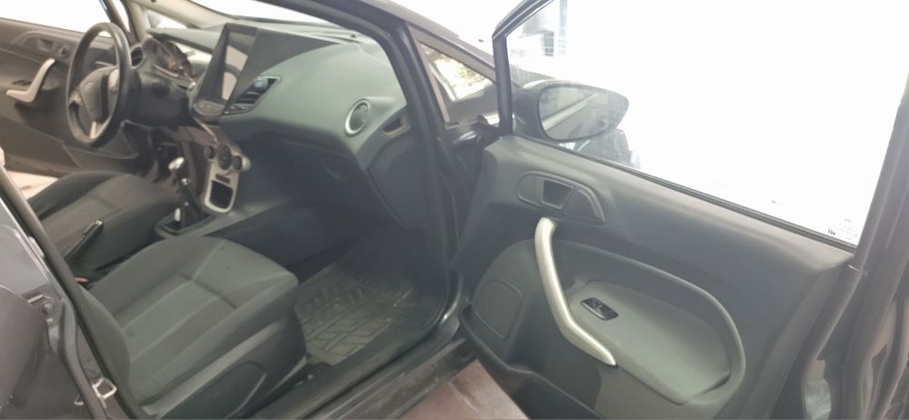 Ford Fiesta GPL 2009 — photo 5