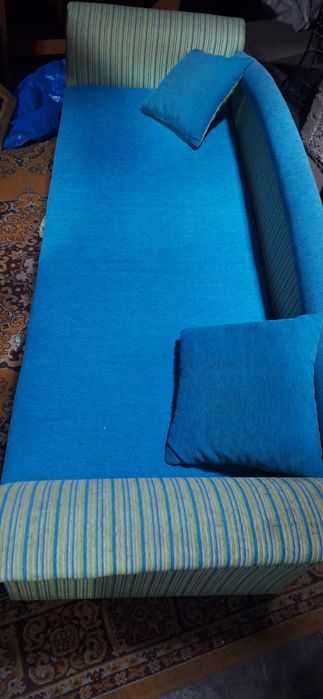 Rozkładana sofa z możliwością spania