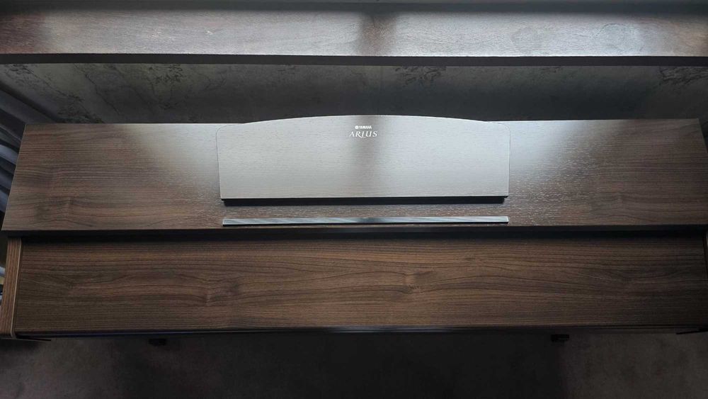 Piano Digital Yamaha Arius YDP-140