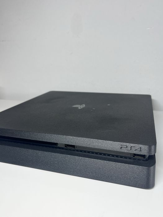 PS4 slime 500GB + comando