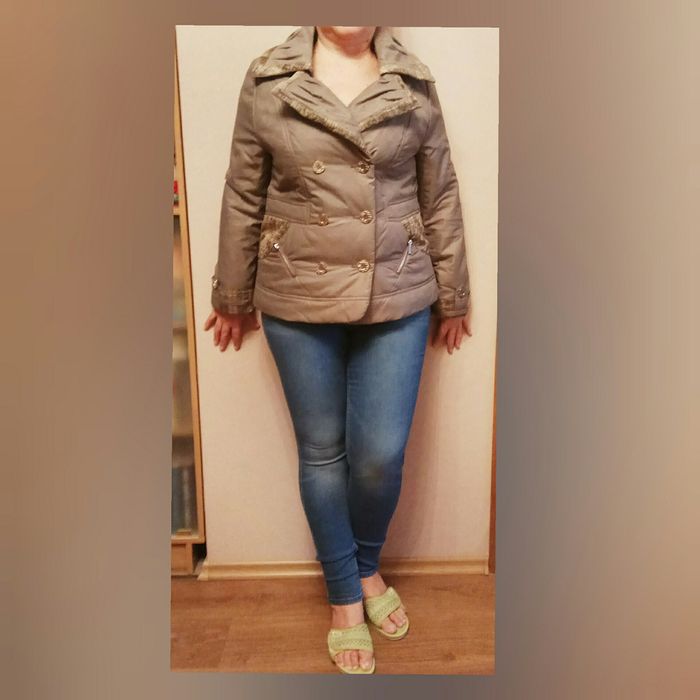 Куртка женская, пиджачного типа. Размер 48-50.