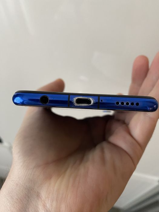 Телефон Huwei P Smart +