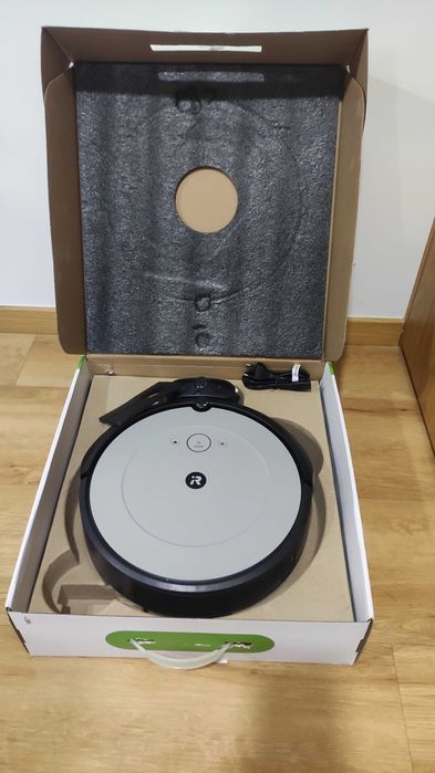 Aspirador Robô IROBOT Roomba i1 Cinza Claro, em caixa, garantia