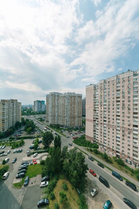 Скидки!!! Посуточно,Новая , Видовая квартира люкс Позняки, Пчелки