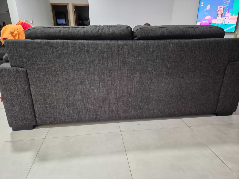 Sofa preto 2 lugares
