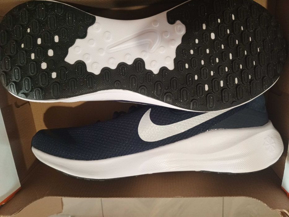 Buty Nike Revolution 7 roz 47, 5