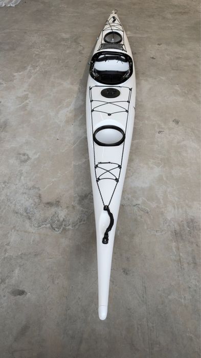 Kajak Discovery 16 morski, jednoosobowy, material ABS