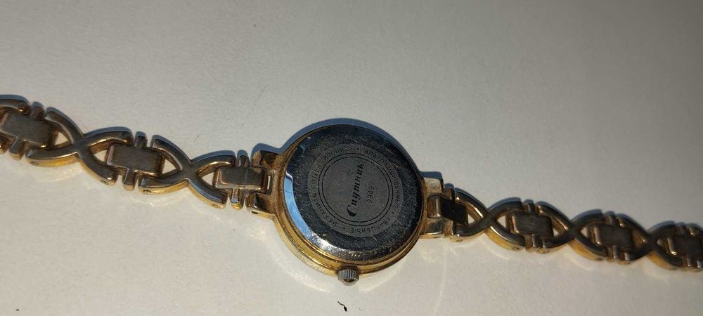 Продам жіночий годинник