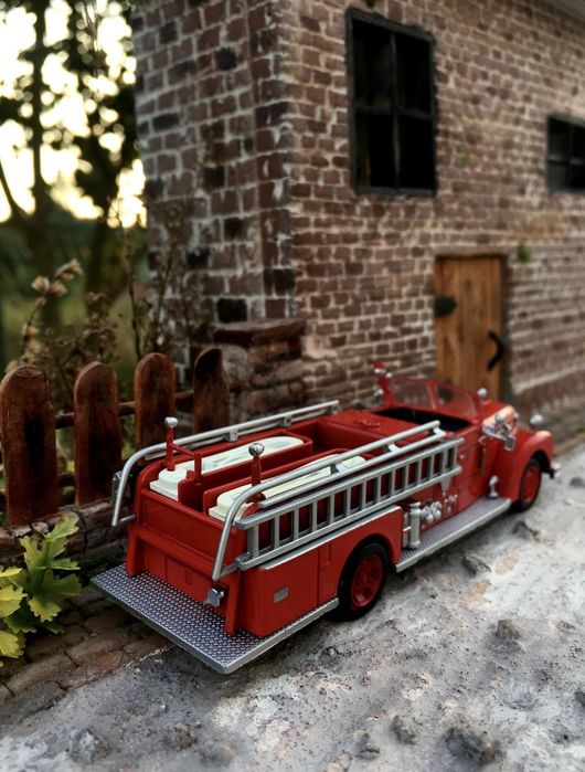 SEAGRAVE 70TH 1952-wozy strażackie,auta PRL,straż pożarna,model
