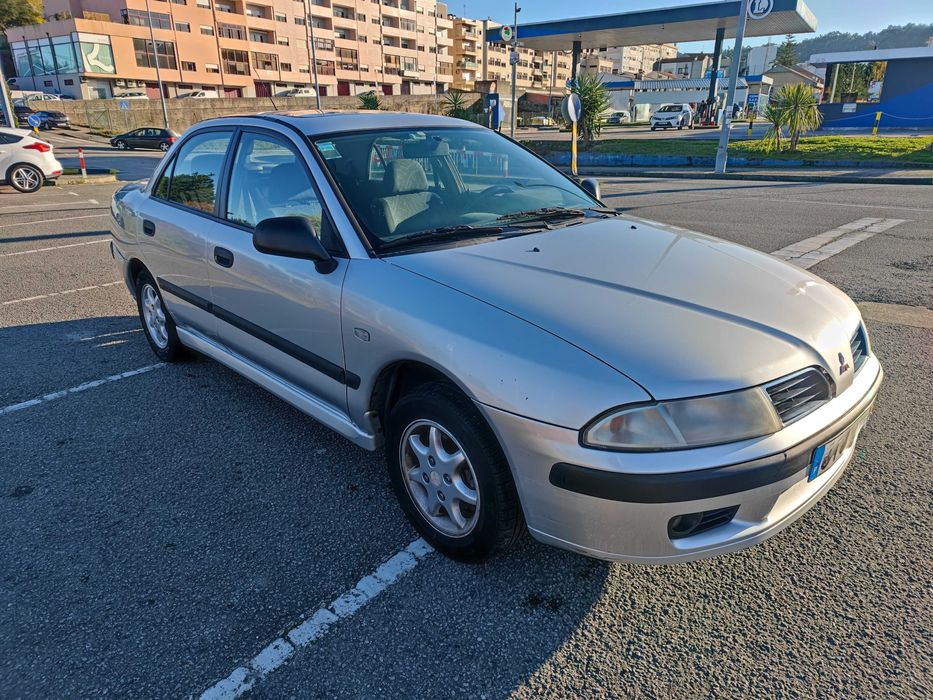Mitsubishi Carisma 1.6 Avance (Julho / 2001)