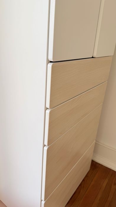 Roupeiro infantil Platsa e Samstad IKEA branco e madeira