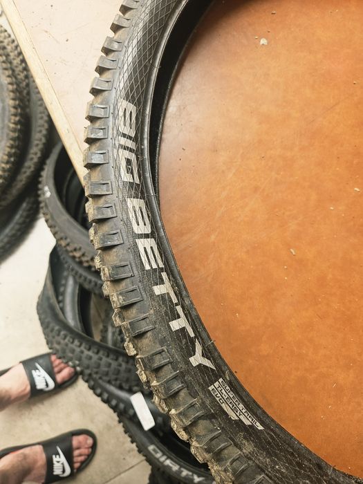 Pneu shwalbe big betty 29x2.40