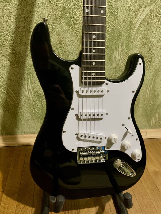 Електрогітара нова. Электрогитара новая. 2 кольори в наявності