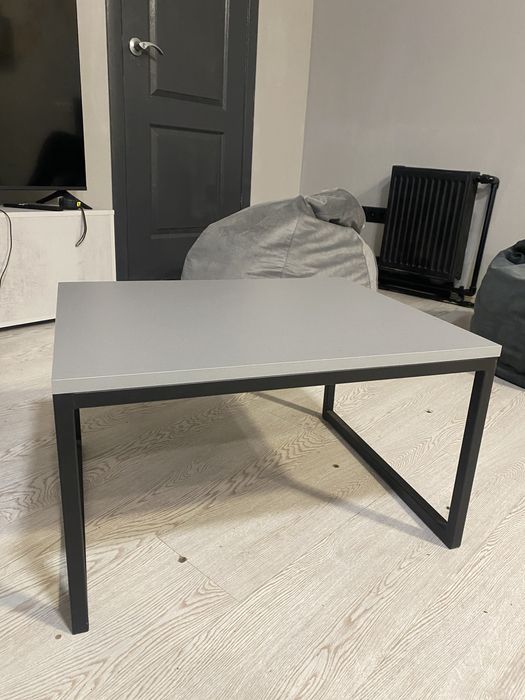 Продам журнальний столик