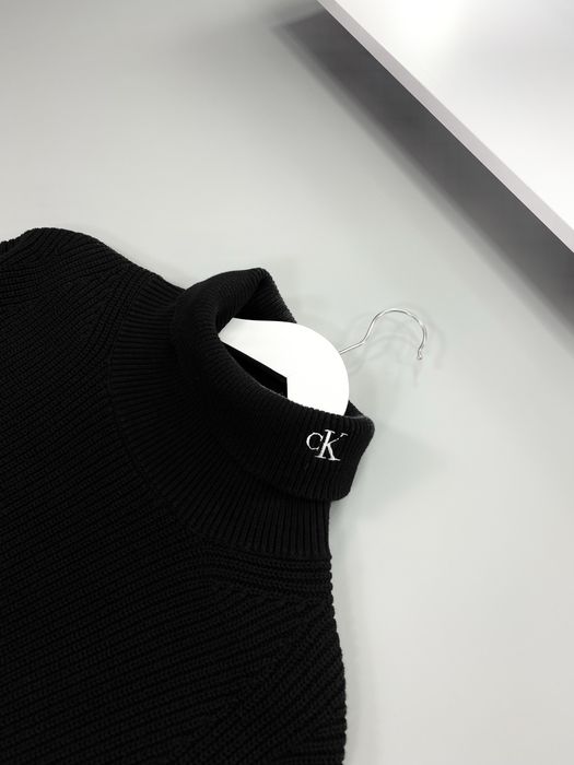 Женская кофта Calvin Klein жіноча CK кофточка