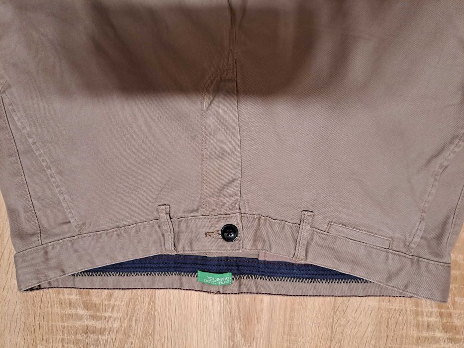 Calças bejes Beneton Homem  50