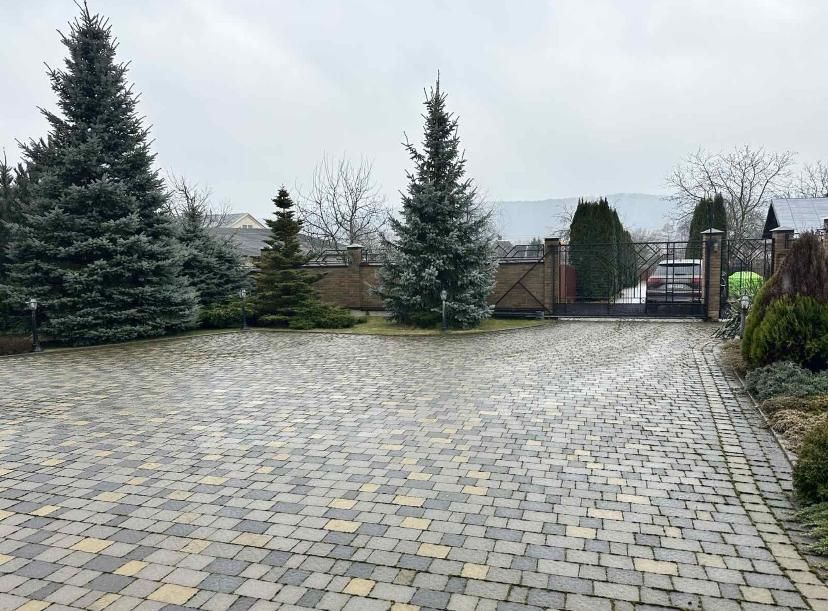 Будинок з ремонтом с. Зашків