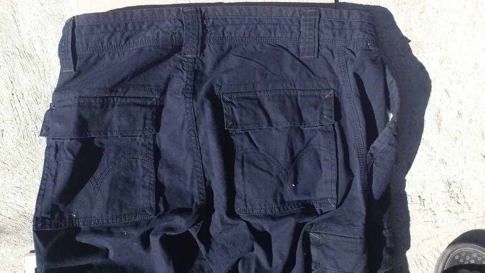 Джинсы Карго LEVI*S,НОВЫЕ,Чёрные плотные ШИРОКИЕ 34/34,W-92 см,L-114 см. КЛАССИКА ВИНТАЖ 2008-год