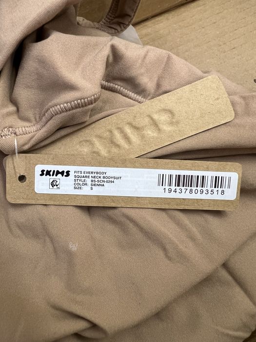 Боді Skims XS S SQUARE NECK BODYSUIT оригінал скімс