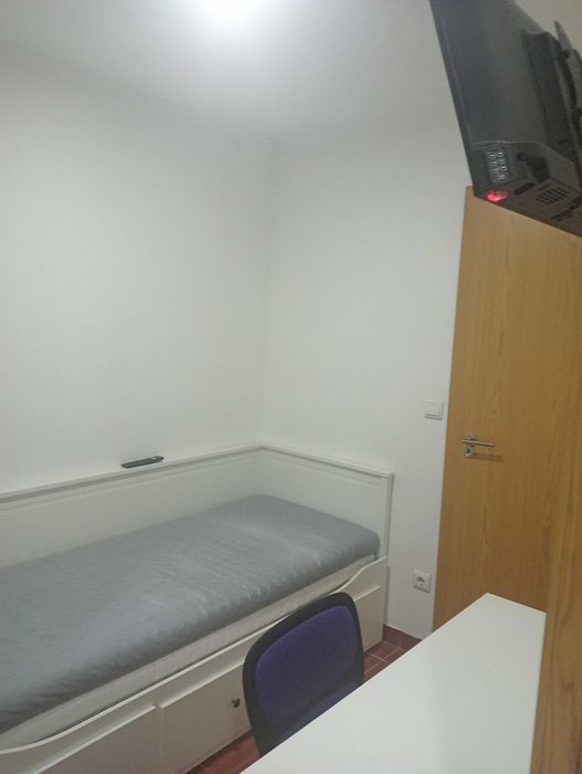 Vila Real - Quarto com WC privativo