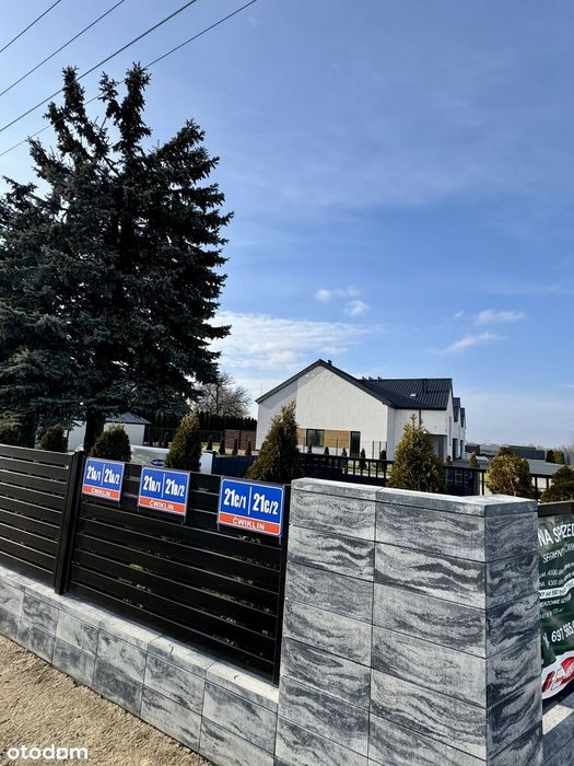 Dwupoziomowe mieszkanie z ogrodem i tarasem