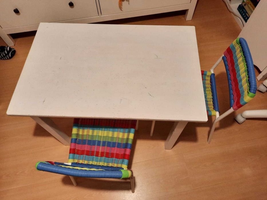 Krzesła Ikea plus stół dziecięcy