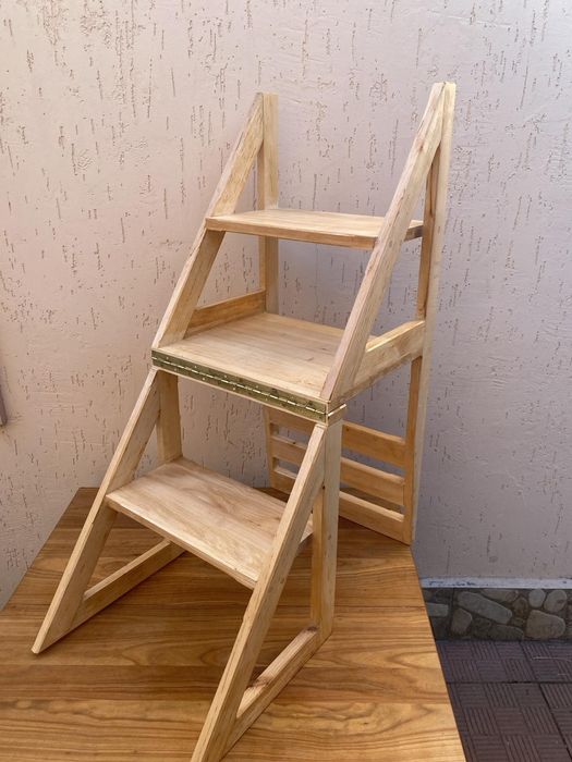 Стремянка дерев'яна