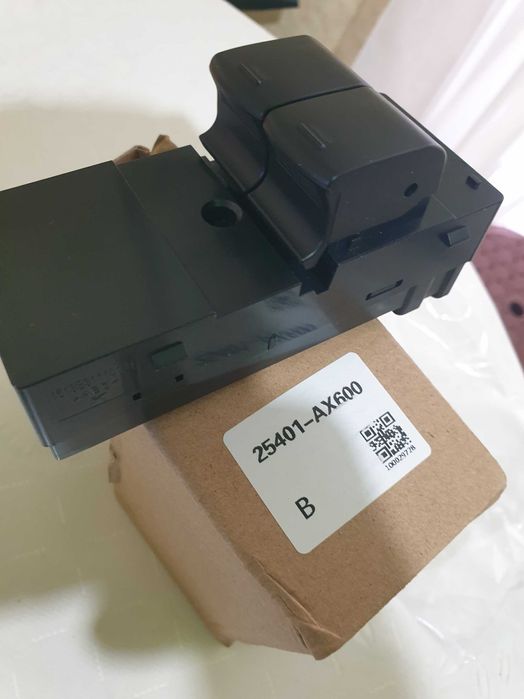 Блок кнопок стеклоподъёмника Ниссан Микра к12