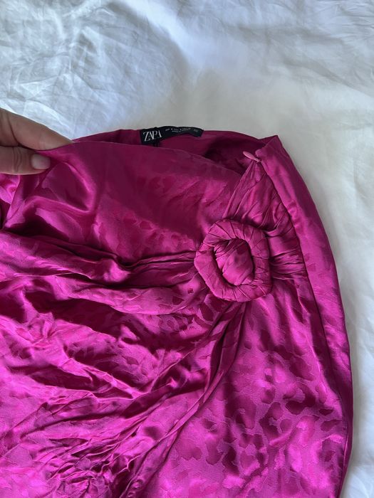 Спідничка Zara шовкова рожева