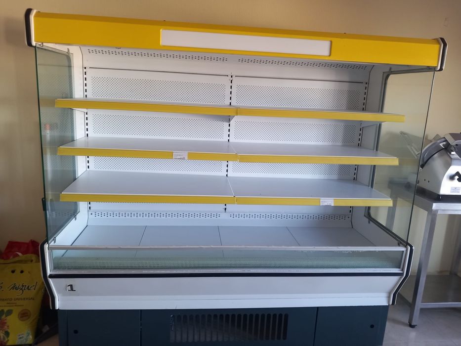 Mural/Arca frigorífica (vitrine para frios)