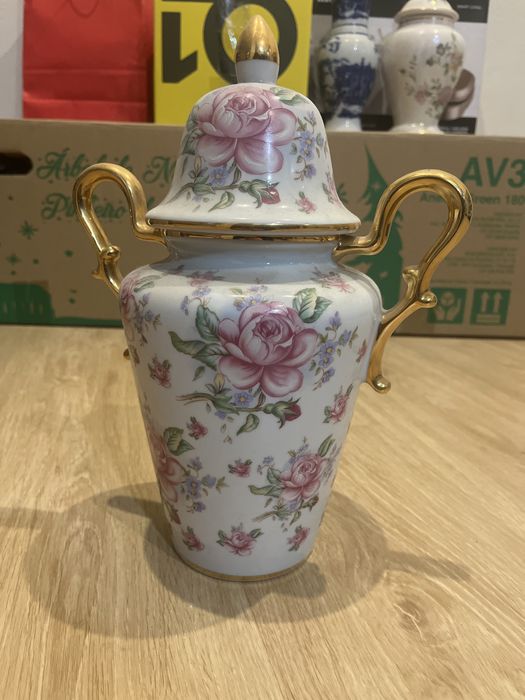 Vase with Vintage Patterns438835613763512321