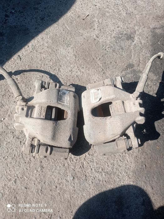 Суппорт передний левый, правый, Пежо 3008. Разборка. Peugeot 3008