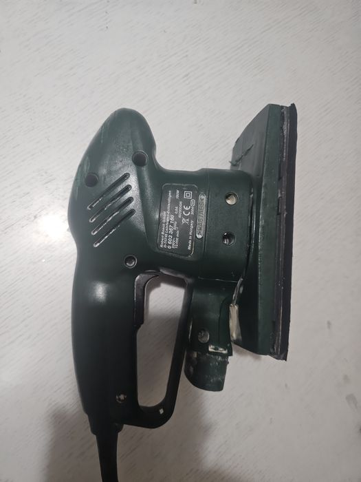 Шліфовочна машина Bosch pss150 A