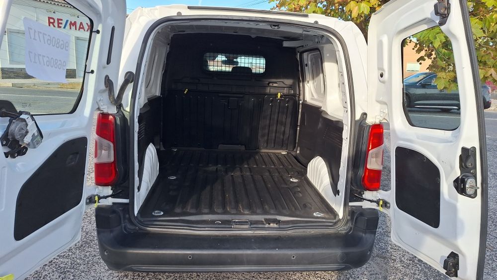 Opel Combo 1.5D - 2020 iva dedutivel