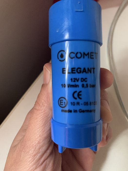 Bomba de água nova